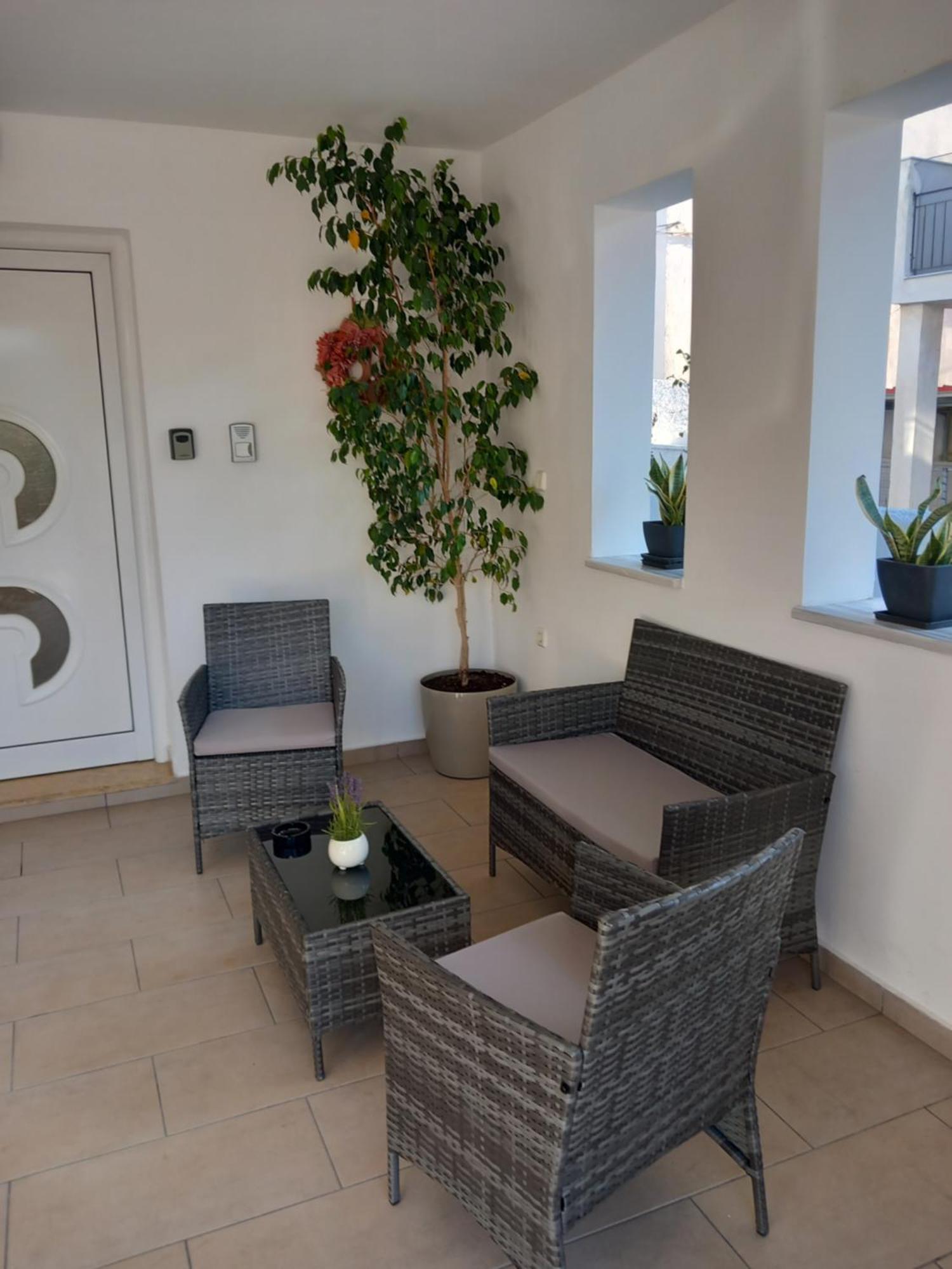 Luxury Apartment Amarynthos Exterior photo