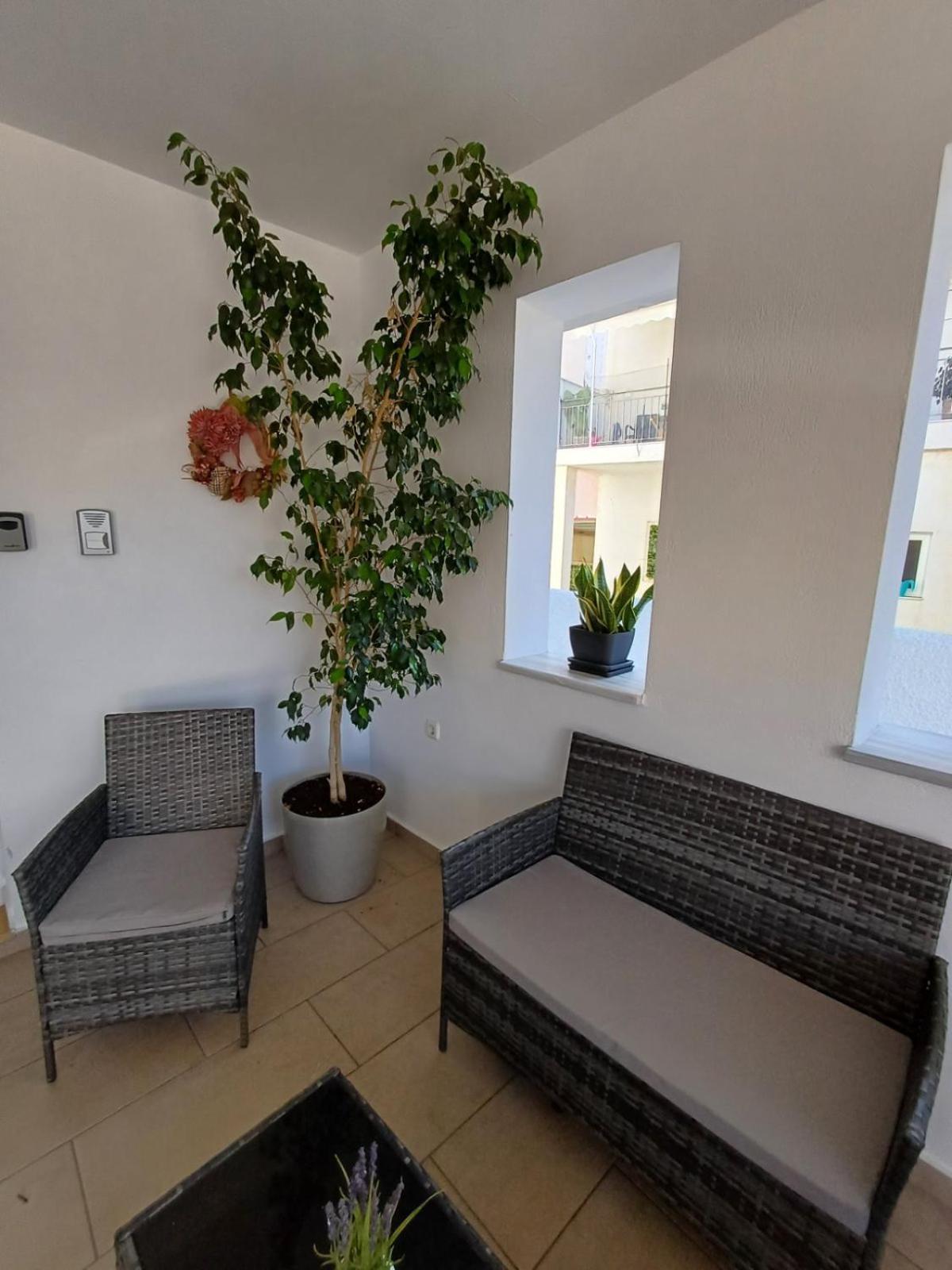 Luxury Apartment Amarynthos Exterior photo